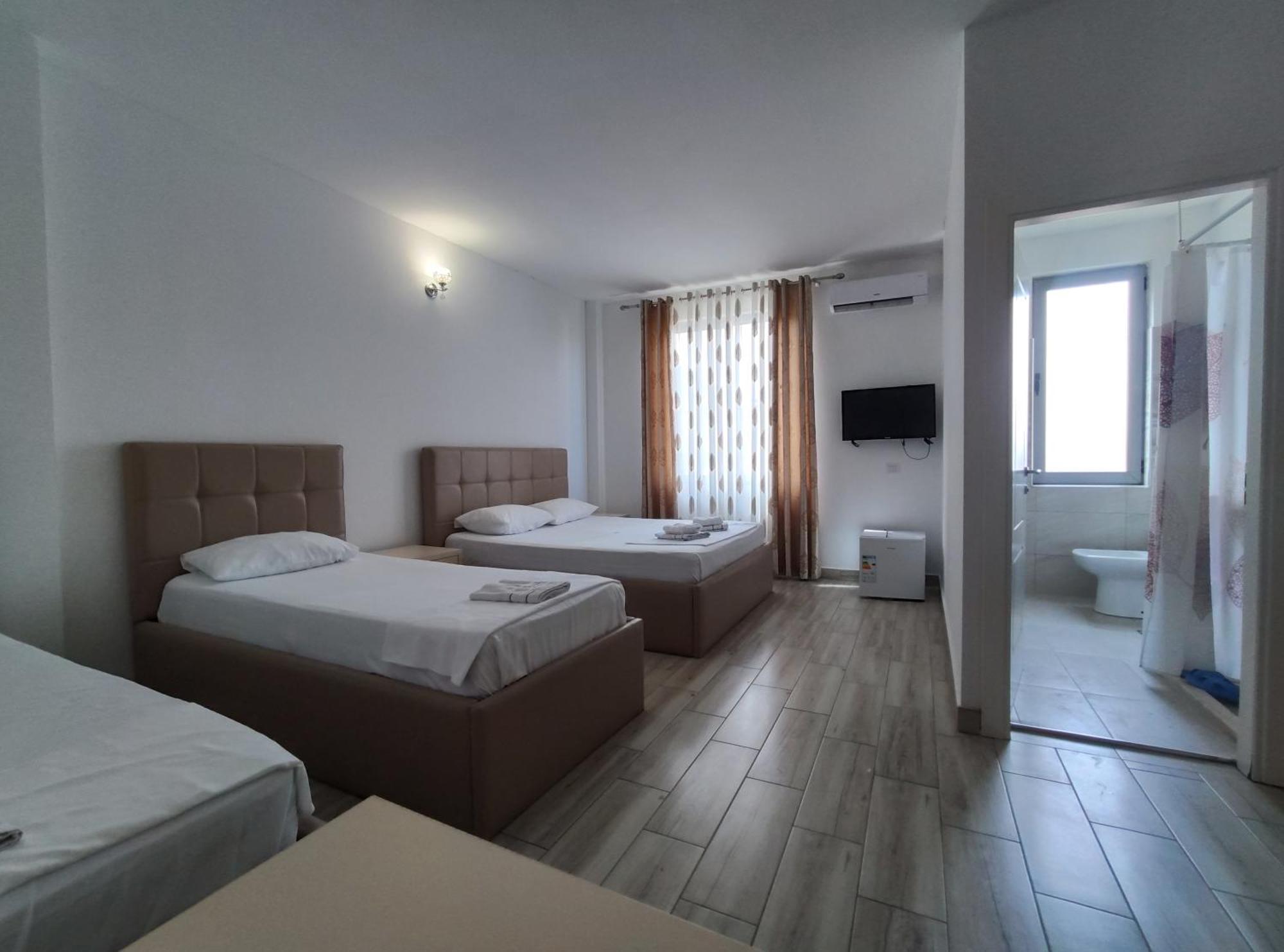 Hotel Restaurant Univers Shkodër Eksteriør billede