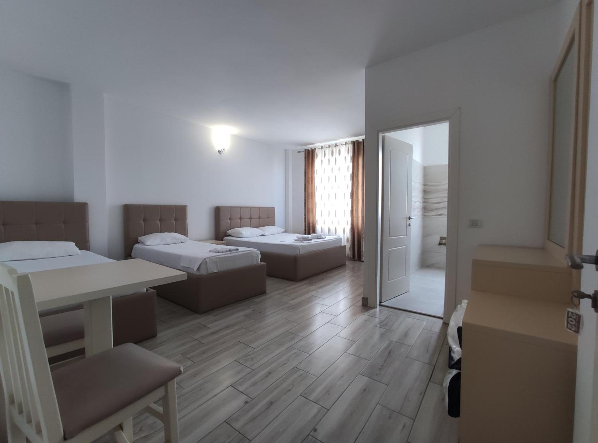 Hotel Restaurant Univers Shkodër Eksteriør billede