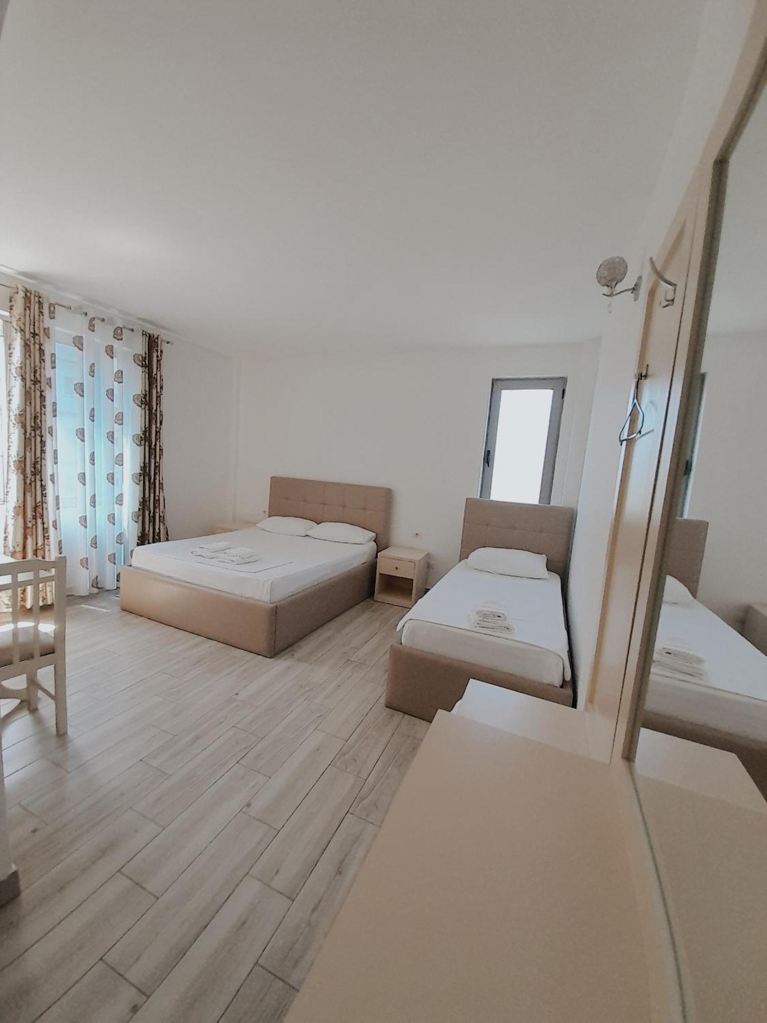 Hotel Restaurant Univers Shkodër Eksteriør billede